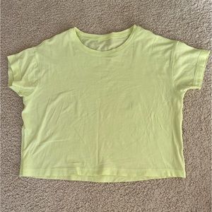 Lululemon cates tee size 0 neo green crop top like new condition